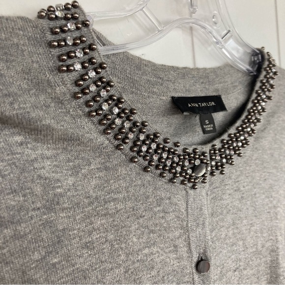 Ann Taylor button up sweater. Sz Small. - Picture 6 of 6